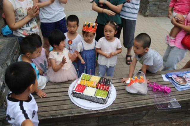 20180710153120538355902261.jpg web4-地表综合党支部共贺华诞新闻稿-180710582.jpg